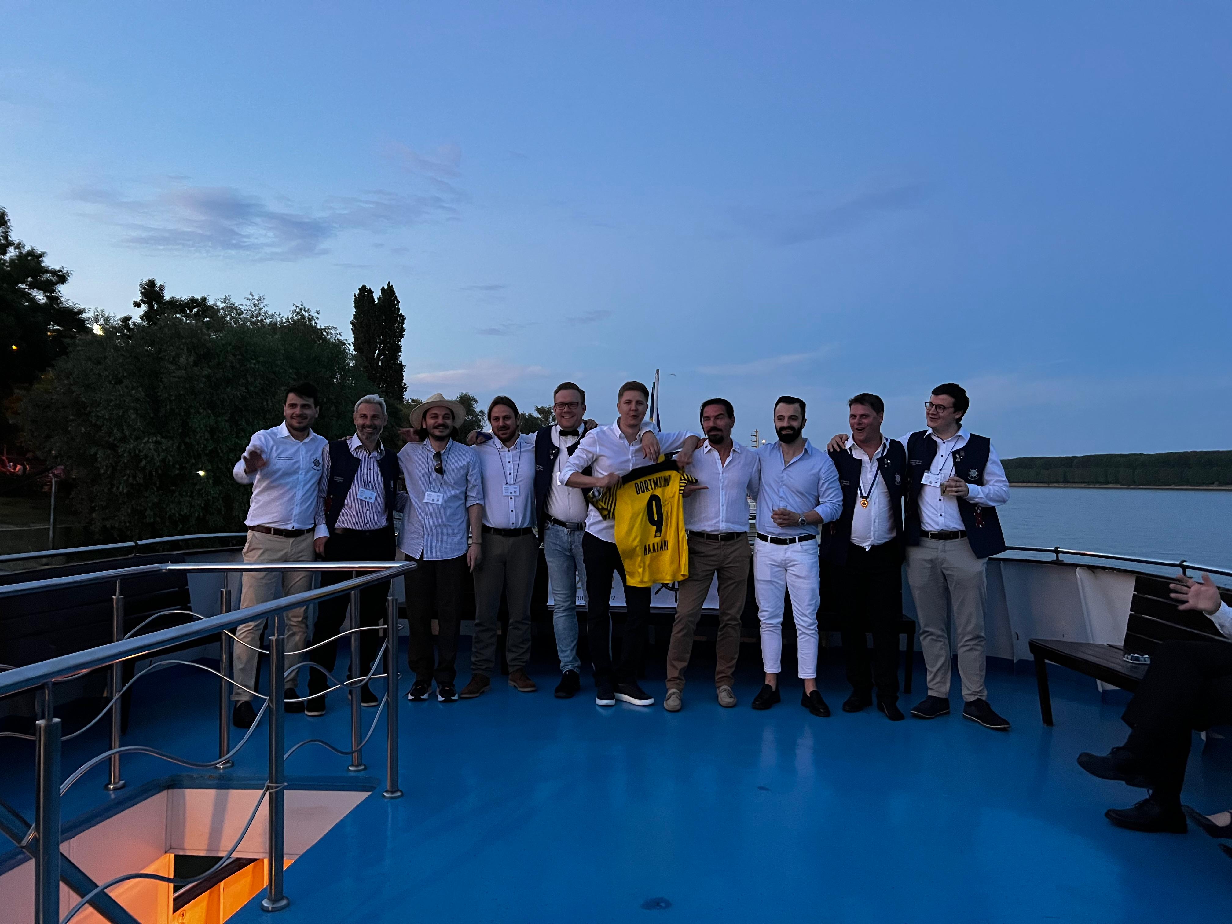 Membri ai Round Table 12 Galați